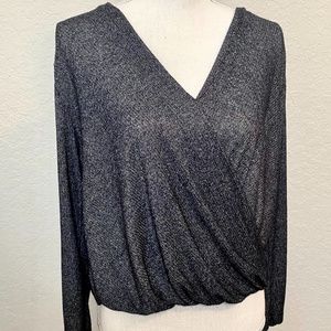 Everleigh Womens Size M Dark Gray Long Sleeve Top